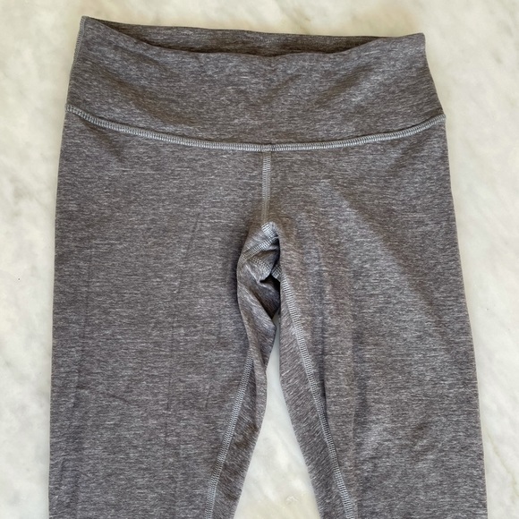 Lululemon Wunder Under Leggings - Picture 4 of 10